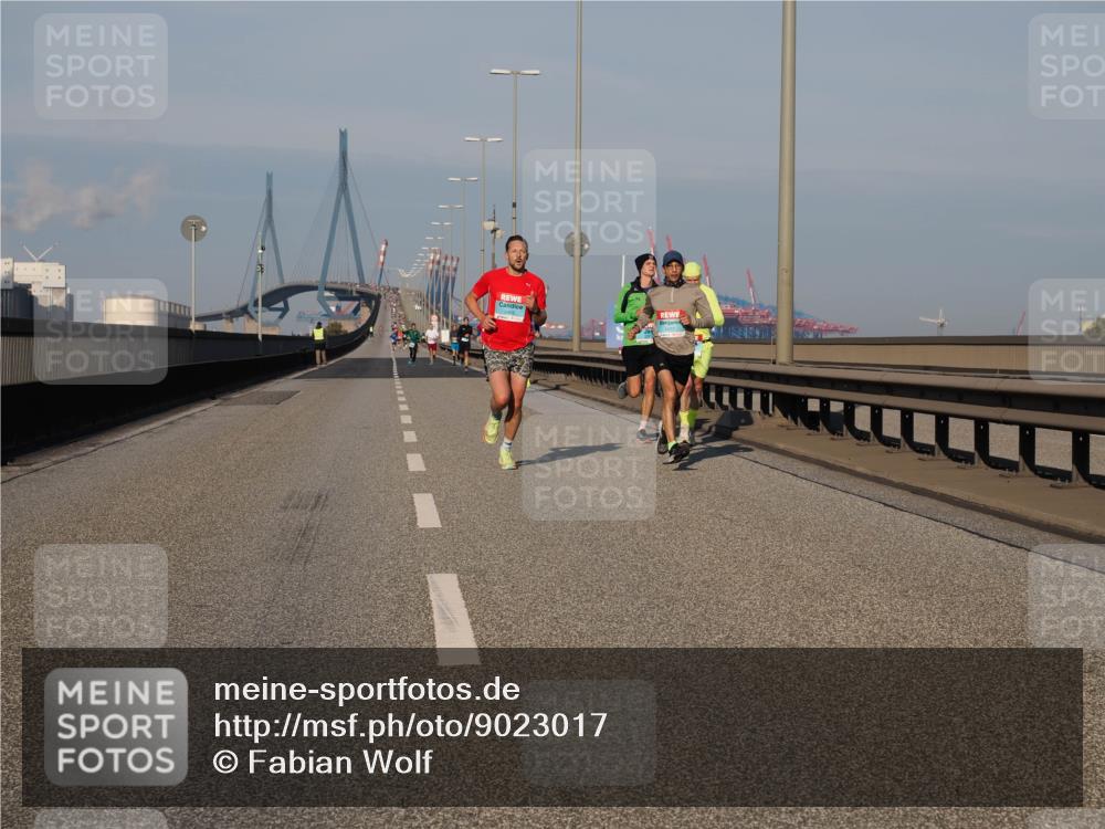 03.10.2025 - Köhlbrandbrückenlauf Fabian Wolf http://msf.ph/oto/9023017 03.10.2025 09:39:07 Position 3  meine-sportfotos.de