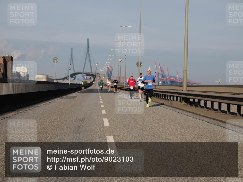 03.10.2025 - Köhlbrandbrückenlauf Fabian Wolf http://msf.ph/oto/9023103 03.10.2025 09:39:13 Position 3  meine-sportfotos.de