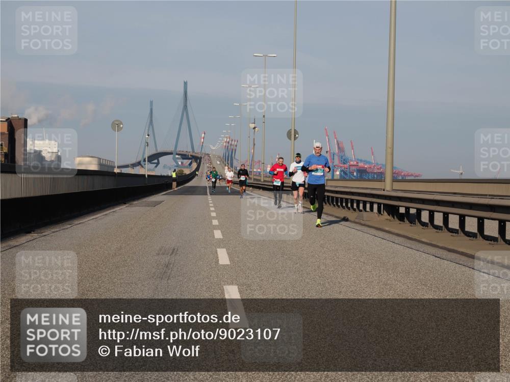 03.10.2025 - Köhlbrandbrückenlauf Fabian Wolf http://msf.ph/oto/9023107 03.10.2025 09:39:13 Position 3  meine-sportfotos.de