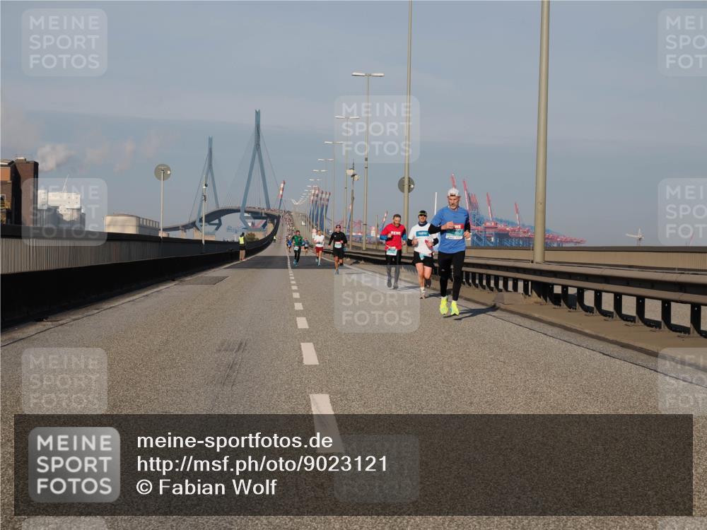 03.10.2025 - Köhlbrandbrückenlauf Fabian Wolf http://msf.ph/oto/9023121 03.10.2025 09:39:14 Position 3  meine-sportfotos.de