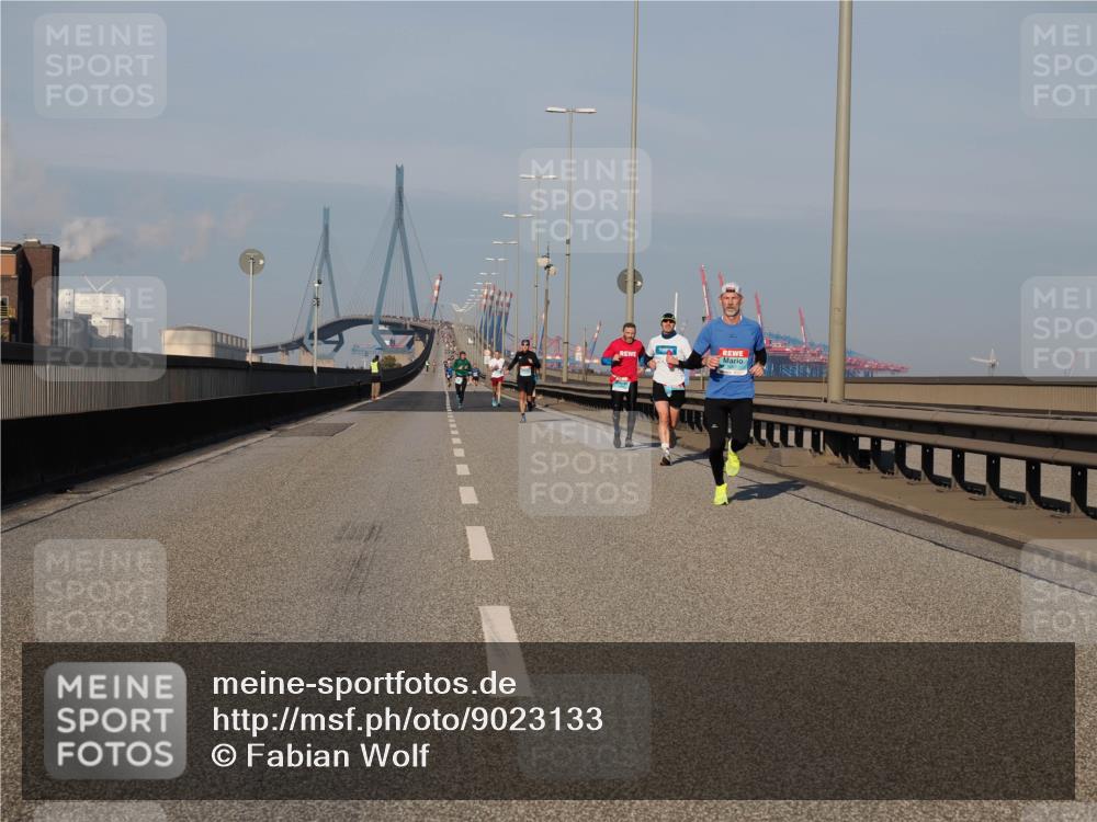 03.10.2025 - Köhlbrandbrückenlauf Fabian Wolf http://msf.ph/oto/9023133 03.10.2025 09:39:14 Position 3  meine-sportfotos.de