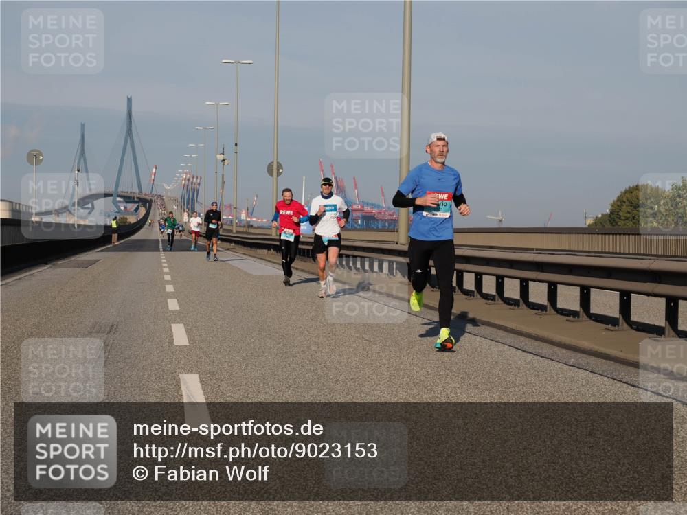 03.10.2025 - Köhlbrandbrückenlauf Fabian Wolf http://msf.ph/oto/9023153 03.10.2025 09:39:16 Position 3  meine-sportfotos.de