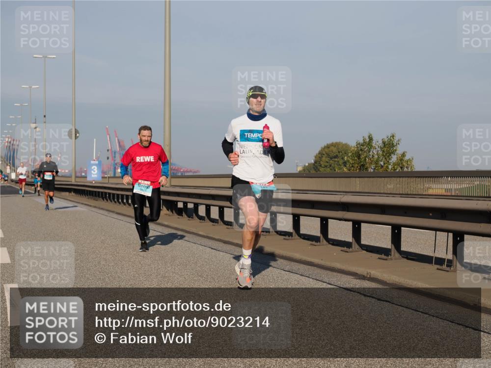 03.10.2025 - Köhlbrandbrückenlauf Fabian Wolf http://msf.ph/oto/9023214 03.10.2025 09:39:19 Position 3 3, 340 meine-sportfotos.de