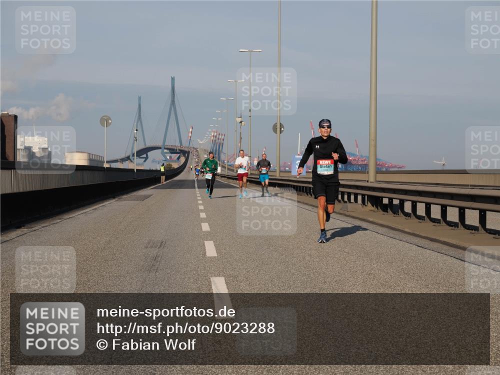 03.10.2025 - Köhlbrandbrückenlauf Fabian Wolf http://msf.ph/oto/9023288 03.10.2025 09:39:24 Position 3 1034 meine-sportfotos.de