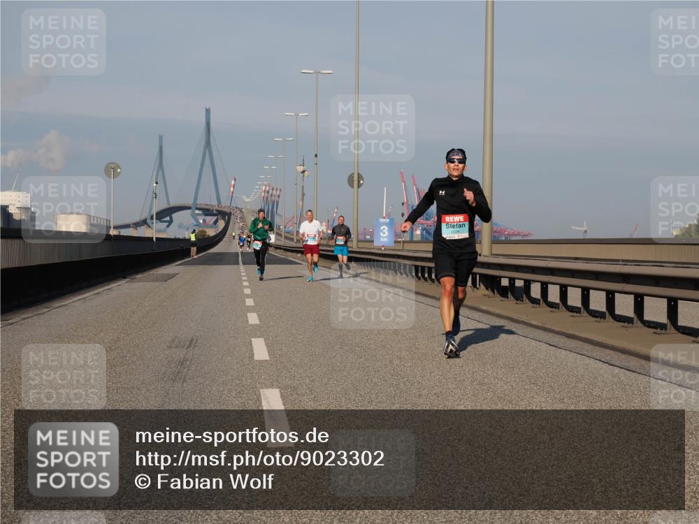 03.10.2025 - Köhlbrandbrückenlauf Fabian Wolf http://msf.ph/oto/9023302 03.10.2025 09:39:24 Position 3  meine-sportfotos.de