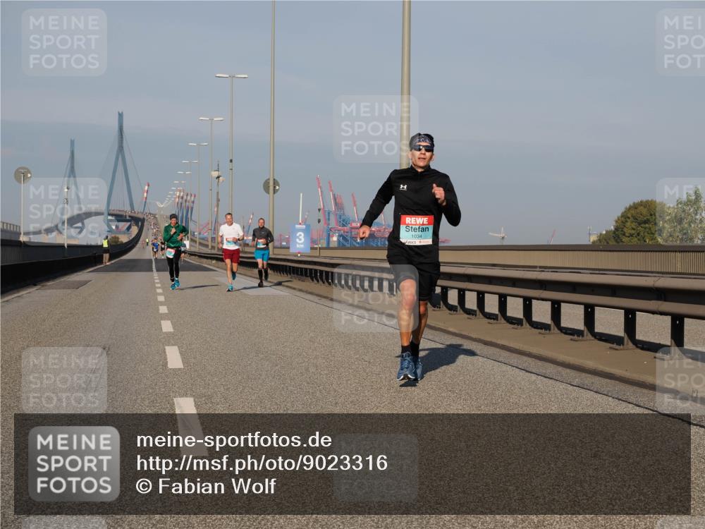 03.10.2025 - Köhlbrandbrückenlauf Fabian Wolf http://msf.ph/oto/9023316 03.10.2025 09:39:25 Position 3 1034 meine-sportfotos.de