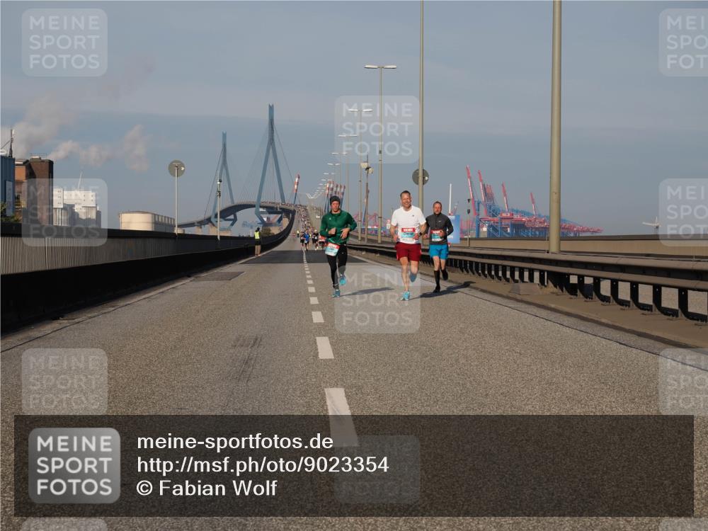 03.10.2025 - Köhlbrandbrückenlauf Fabian Wolf http://msf.ph/oto/9023354 03.10.2025 09:39:28 Position 3  meine-sportfotos.de