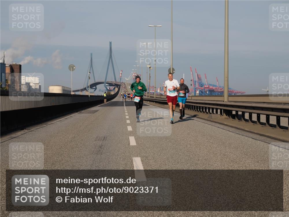 03.10.2025 - Köhlbrandbrückenlauf Fabian Wolf http://msf.ph/oto/9023371 03.10.2025 09:39:28 Position 3  meine-sportfotos.de