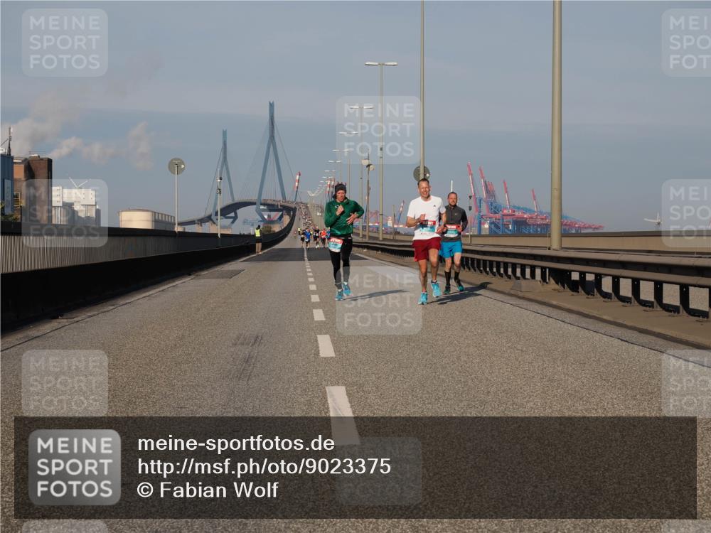 03.10.2025 - Köhlbrandbrückenlauf Fabian Wolf http://msf.ph/oto/9023375 03.10.2025 09:39:28 Position 3  meine-sportfotos.de
