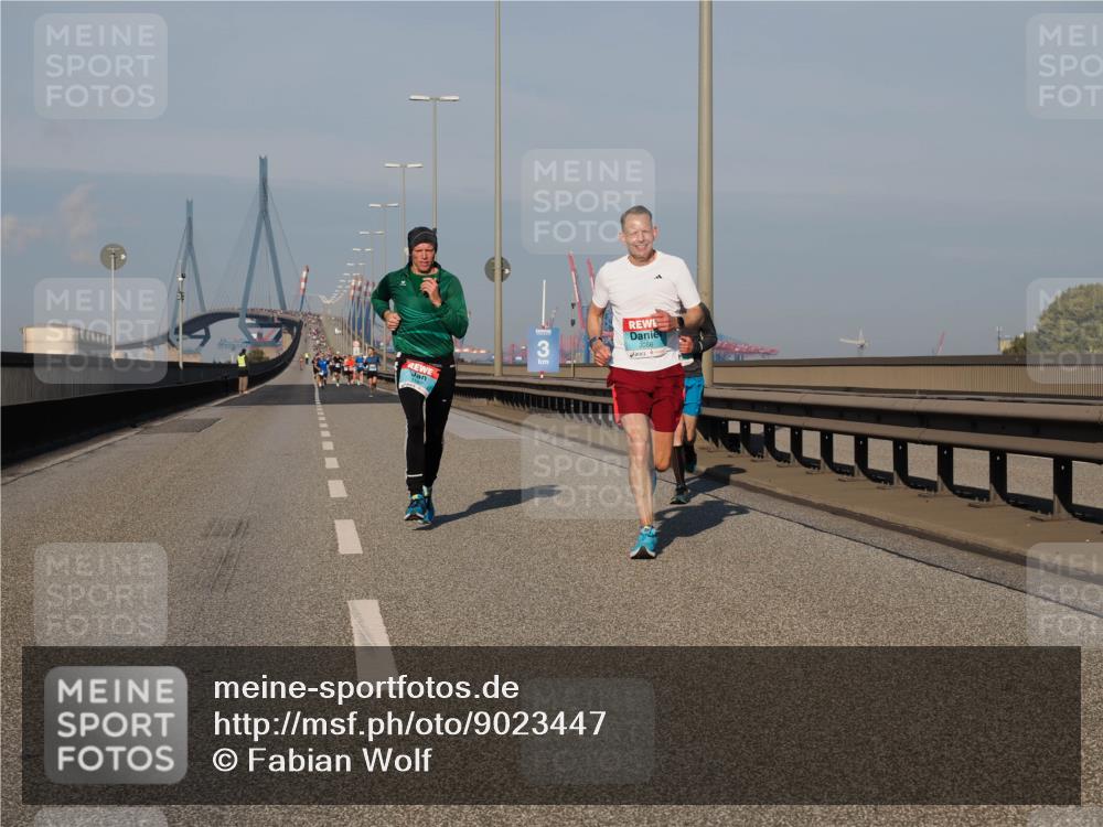 03.10.2025 - Köhlbrandbrückenlauf Fabian Wolf http://msf.ph/oto/9023447 03.10.2025 09:39:31 Position 3 3, 3086 meine-sportfotos.de
