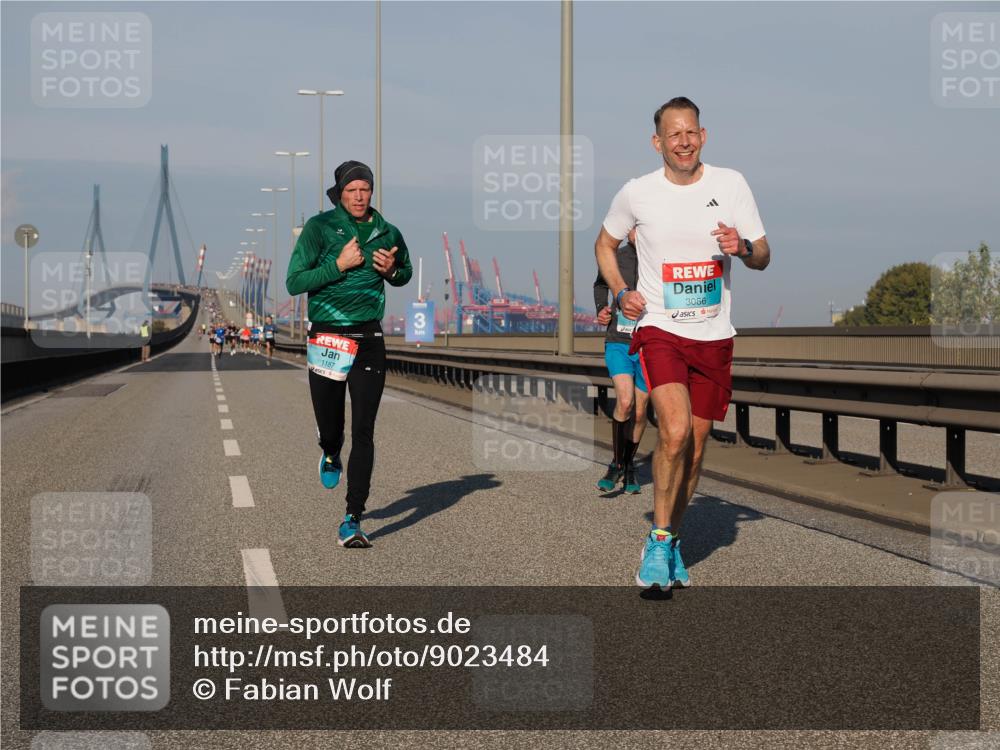 03.10.2025 - Köhlbrandbrückenlauf Fabian Wolf http://msf.ph/oto/9023484 03.10.2025 09:39:32 Position 3 1187, 33, 3086 meine-sportfotos.de