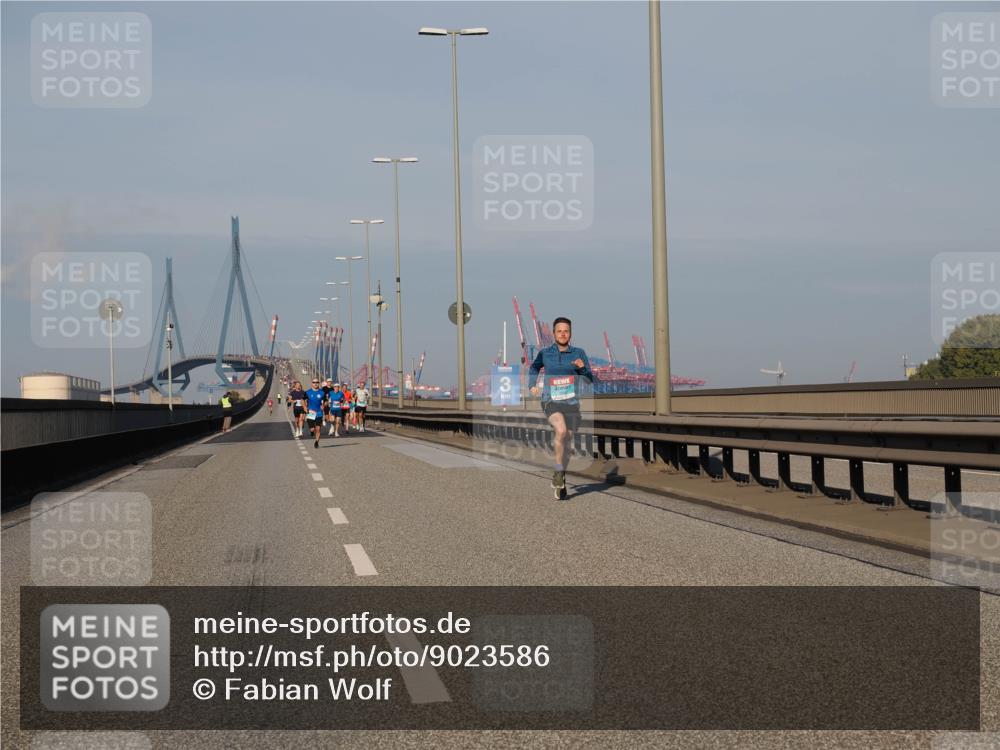 03.10.2025 - Köhlbrandbrückenlauf Fabian Wolf http://msf.ph/oto/9023586 03.10.2025 09:39:47 Position 3  meine-sportfotos.de