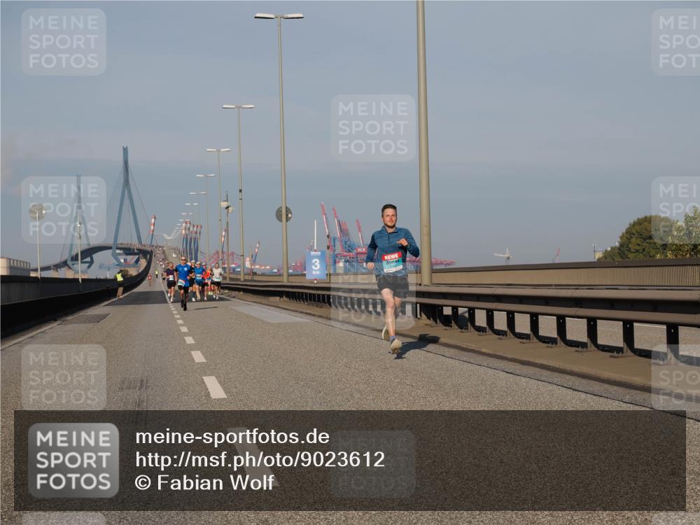 03.10.2025 - Köhlbrandbrückenlauf Fabian Wolf http://msf.ph/oto/9023612 03.10.2025 09:39:47 Position 3  meine-sportfotos.de