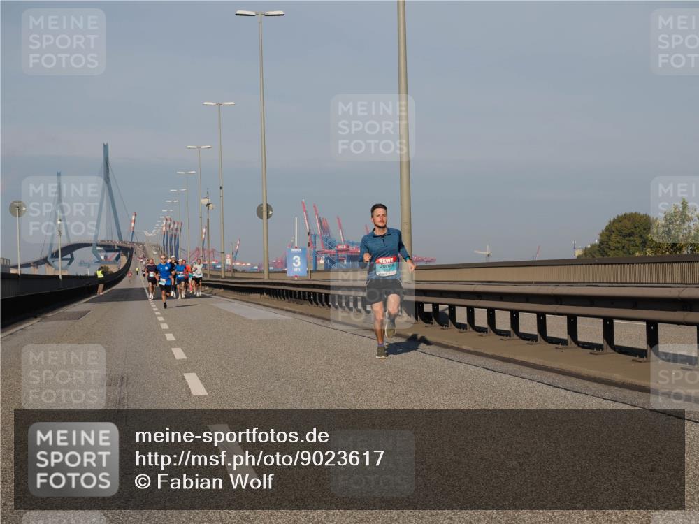 03.10.2025 - Köhlbrandbrückenlauf Fabian Wolf http://msf.ph/oto/9023617 03.10.2025 09:39:48 Position 3 3 meine-sportfotos.de