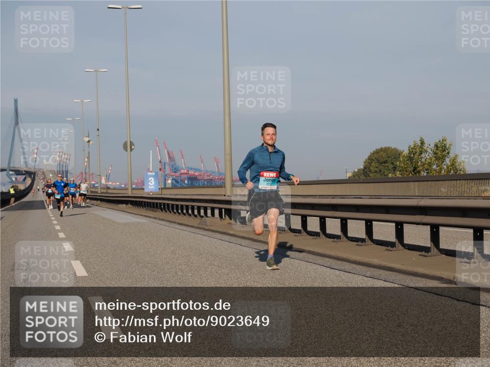 03.10.2025 - Köhlbrandbrückenlauf Fabian Wolf http://msf.ph/oto/9023649 03.10.2025 09:39:49 Position 3  meine-sportfotos.de