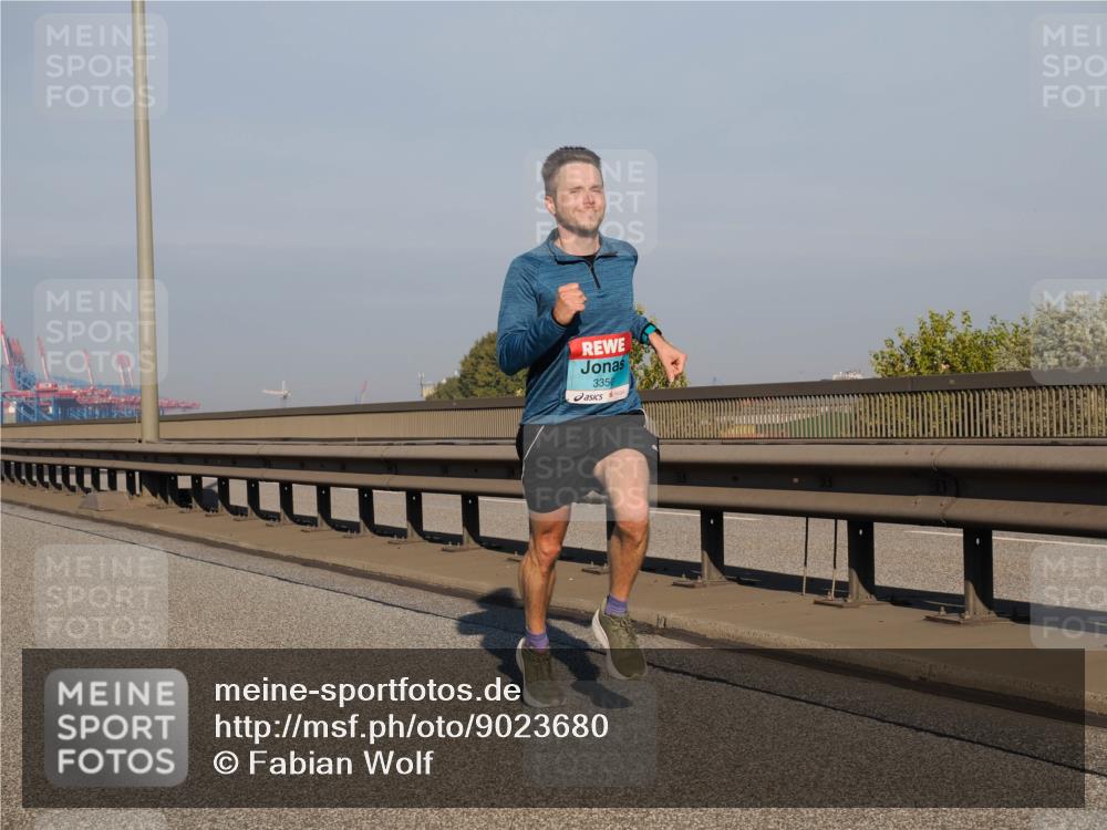03.10.2025 - Köhlbrandbrückenlauf Fabian Wolf http://msf.ph/oto/9023680 03.10.2025 09:39:50 Position 3 3350 meine-sportfotos.de