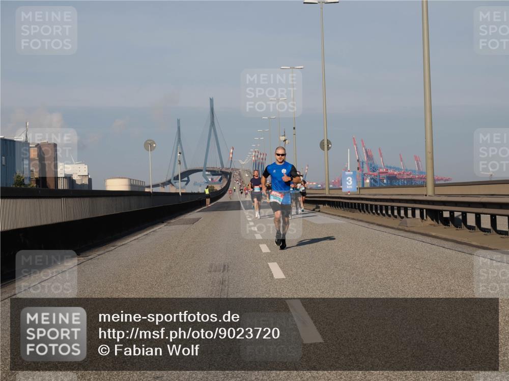 03.10.2025 - Köhlbrandbrückenlauf Fabian Wolf http://msf.ph/oto/9023720 03.10.2025 09:39:55 Position 3  meine-sportfotos.de