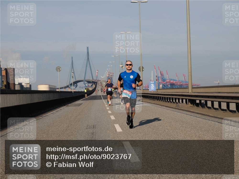 03.10.2025 - Köhlbrandbrückenlauf Fabian Wolf http://msf.ph/oto/9023767 03.10.2025 09:39:57 Position 3  meine-sportfotos.de