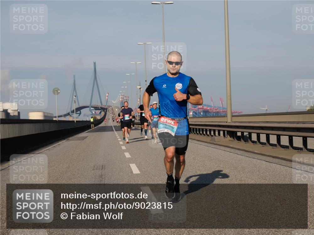 03.10.2025 - Köhlbrandbrückenlauf Fabian Wolf http://msf.ph/oto/9023815 03.10.2025 09:39:58 Position 3 2937 meine-sportfotos.de
