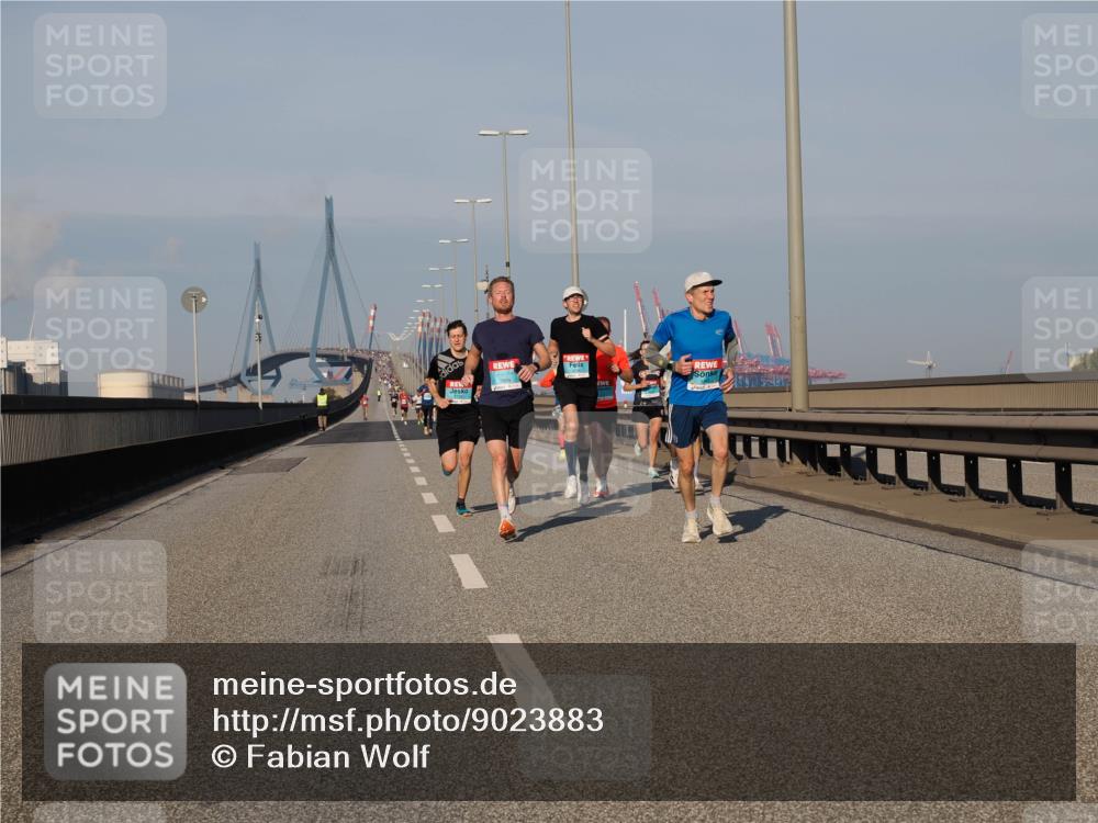 03.10.2025 - Köhlbrandbrückenlauf Fabian Wolf http://msf.ph/oto/9023883 03.10.2025 09:40:01 Position 3  meine-sportfotos.de