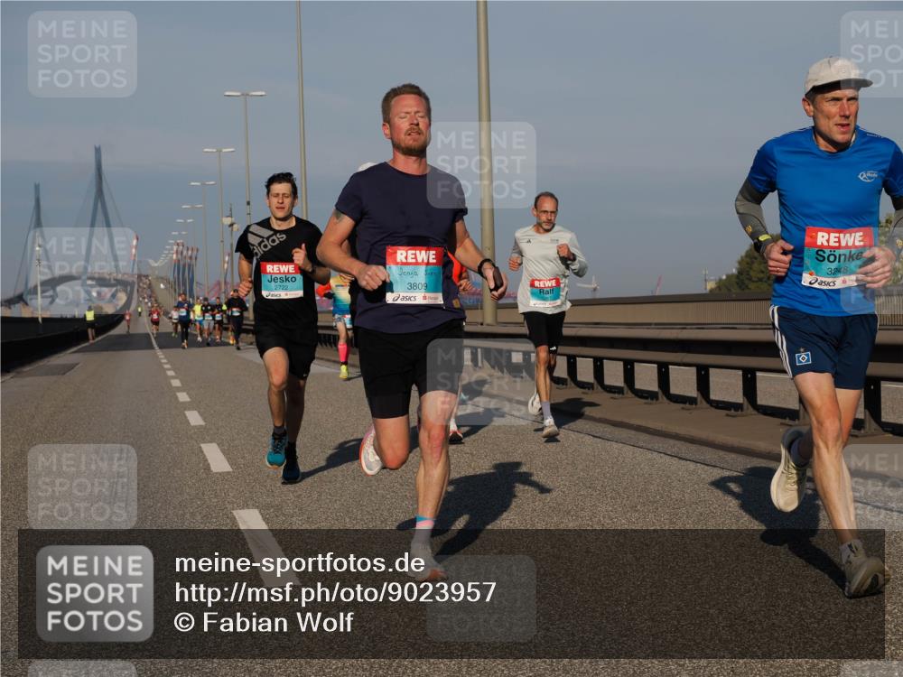 03.10.2025 - Köhlbrandbrückenlauf Fabian Wolf http://msf.ph/oto/9023957 03.10.2025 09:40:04 Position 3 2722, 3809, 0, 3248 meine-sportfotos.de