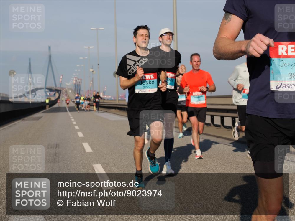 03.10.2025 - Köhlbrandbrückenlauf Fabian Wolf http://msf.ph/oto/9023974 03.10.2025 09:40:05 Position 3 2722, 38 meine-sportfotos.de