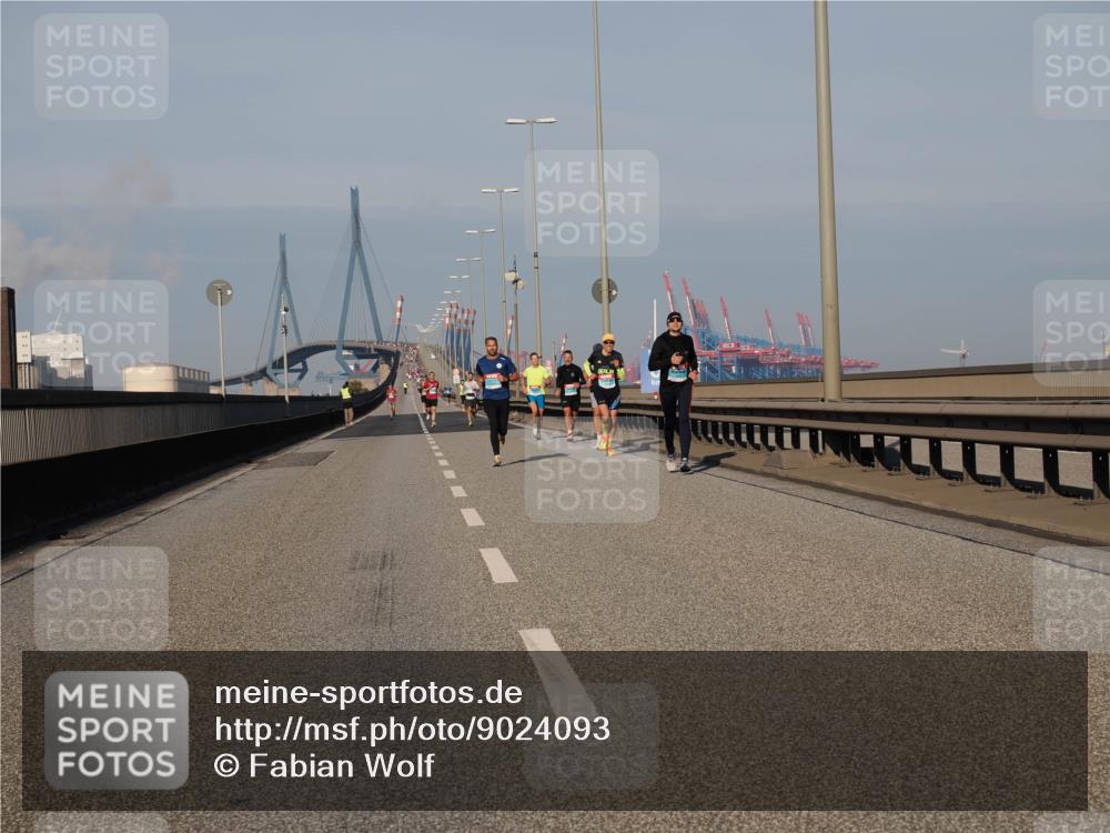 03.10.2025 - Köhlbrandbrückenlauf Fabian Wolf http://msf.ph/oto/9024093 03.10.2025 09:40:12 Position 3  meine-sportfotos.de