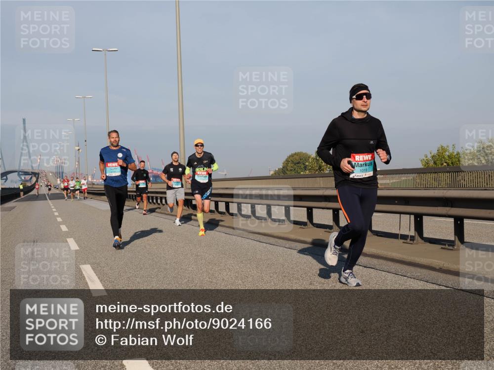 03.10.2025 - Köhlbrandbrückenlauf Fabian Wolf http://msf.ph/oto/9024166 03.10.2025 09:40:17 Position 3 1019 meine-sportfotos.de