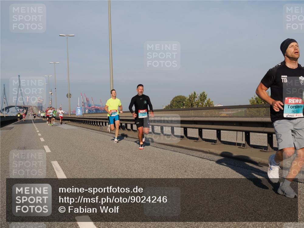 03.10.2025 - Köhlbrandbrückenlauf Fabian Wolf http://msf.ph/oto/9024246 03.10.2025 09:40:21 Position 3 3629 meine-sportfotos.de