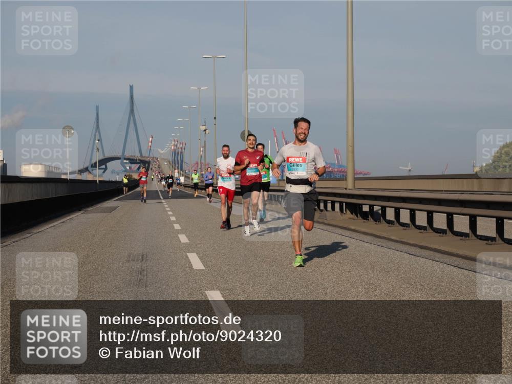 03.10.2025 - Köhlbrandbrückenlauf Fabian Wolf http://msf.ph/oto/9024320 03.10.2025 09:40:28 Position 3 2933 meine-sportfotos.de
