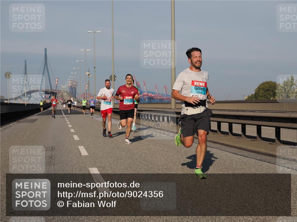03.10.2025 - Köhlbrandbrückenlauf Fabian Wolf http://msf.ph/oto/9024356 03.10.2025 09:40:29 Position 3 2933 meine-sportfotos.de