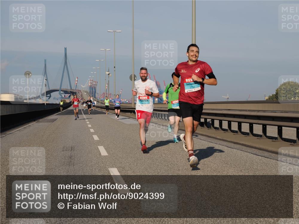 03.10.2025 - Köhlbrandbrückenlauf Fabian Wolf http://msf.ph/oto/9024399 03.10.2025 09:40:31 Position 3 3618, 2792 meine-sportfotos.de