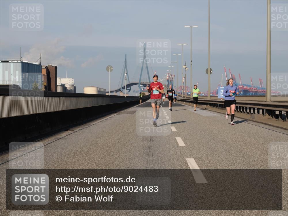 03.10.2025 - Köhlbrandbrückenlauf Fabian Wolf http://msf.ph/oto/9024483 03.10.2025 09:40:36 Position 3  meine-sportfotos.de