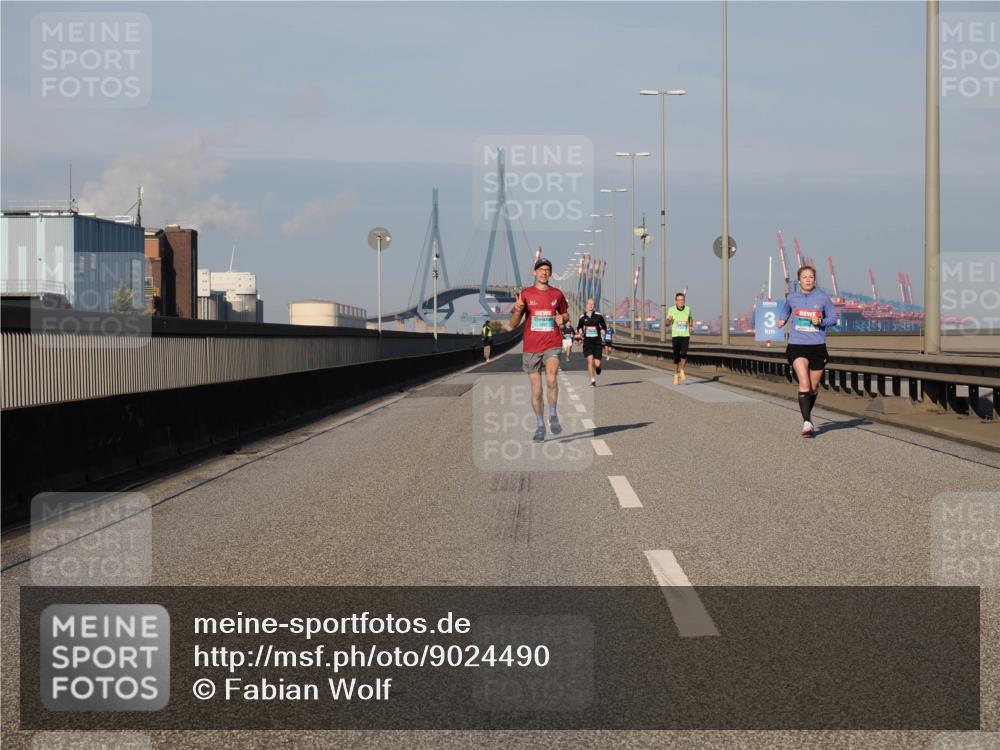 03.10.2025 - Köhlbrandbrückenlauf Fabian Wolf http://msf.ph/oto/9024490 03.10.2025 09:40:37 Position 3  meine-sportfotos.de