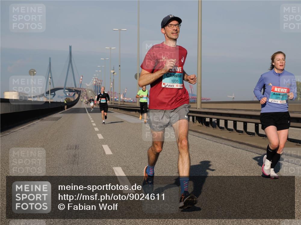 03.10.2025 - Köhlbrandbrückenlauf Fabian Wolf http://msf.ph/oto/9024611 03.10.2025 09:40:40 Position 3 1035, 3704 meine-sportfotos.de