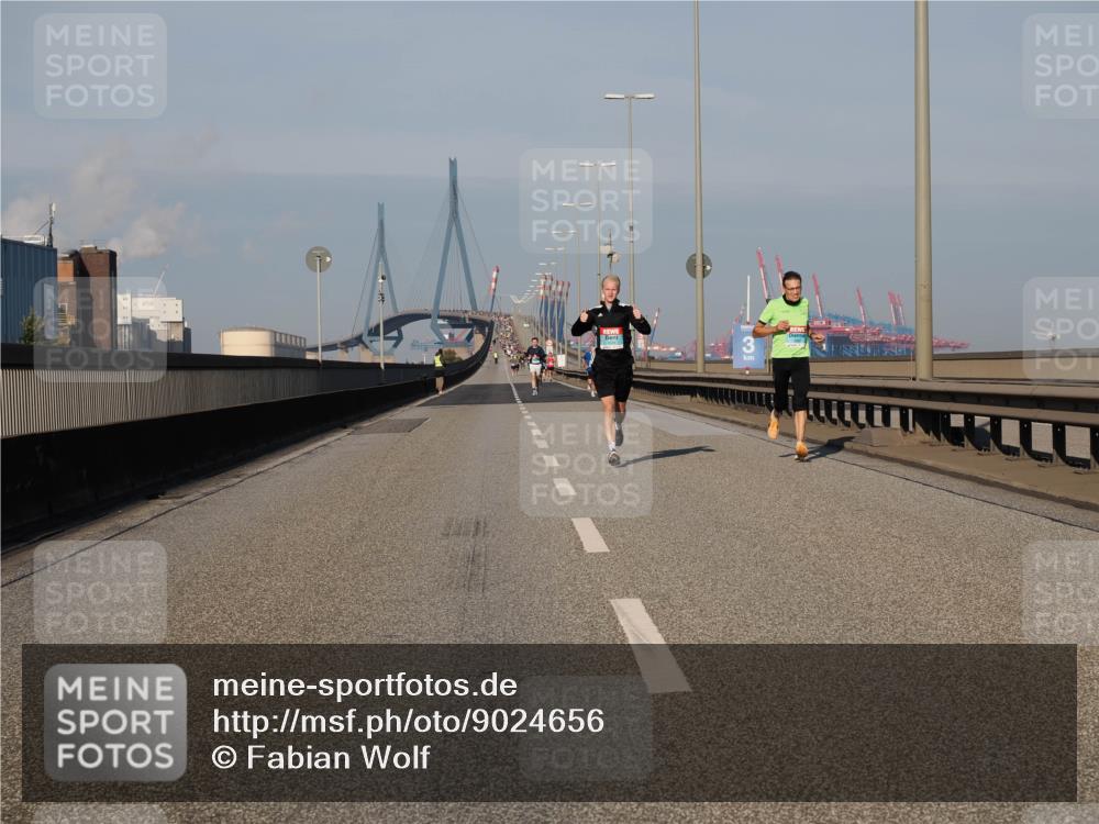 03.10.2025 - Köhlbrandbrückenlauf Fabian Wolf http://msf.ph/oto/9024656 03.10.2025 09:40:42 Position 3  meine-sportfotos.de