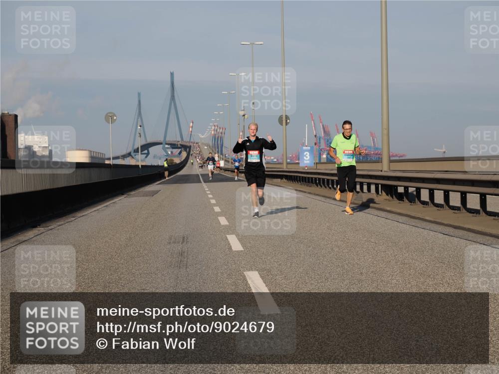 03.10.2025 - Köhlbrandbrückenlauf Fabian Wolf http://msf.ph/oto/9024679 03.10.2025 09:40:43 Position 3  meine-sportfotos.de