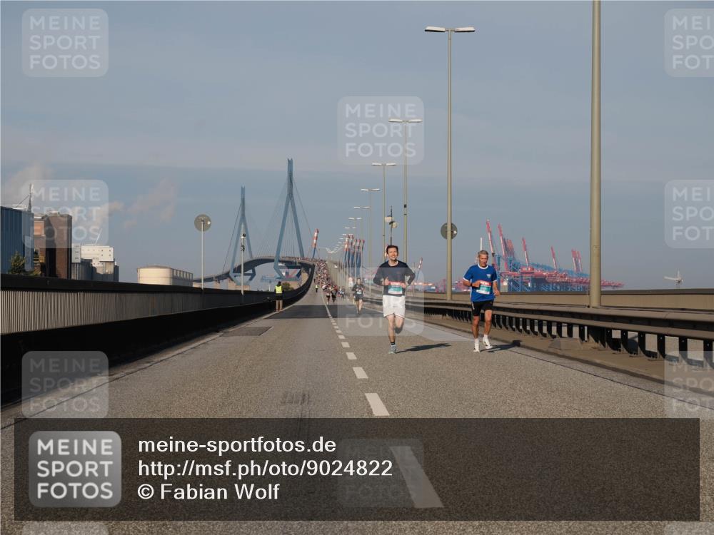03.10.2025 - Köhlbrandbrückenlauf Fabian Wolf http://msf.ph/oto/9024822 03.10.2025 09:40:56 Position 3  meine-sportfotos.de