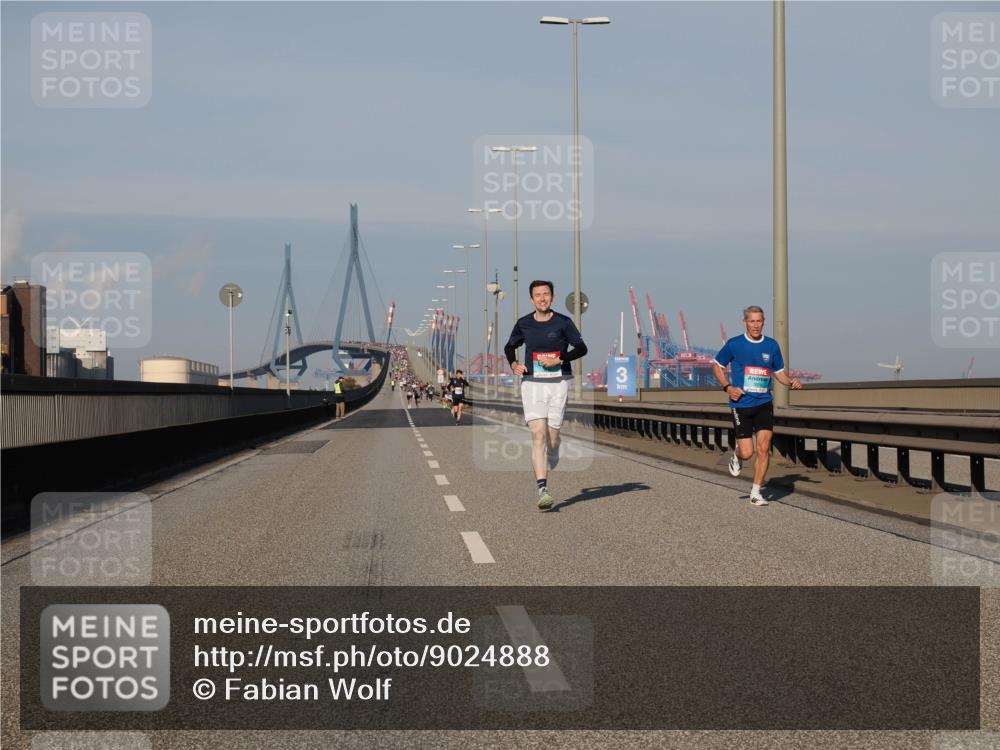 03.10.2025 - Köhlbrandbrückenlauf Fabian Wolf http://msf.ph/oto/9024888 03.10.2025 09:40:59 Position 3  meine-sportfotos.de