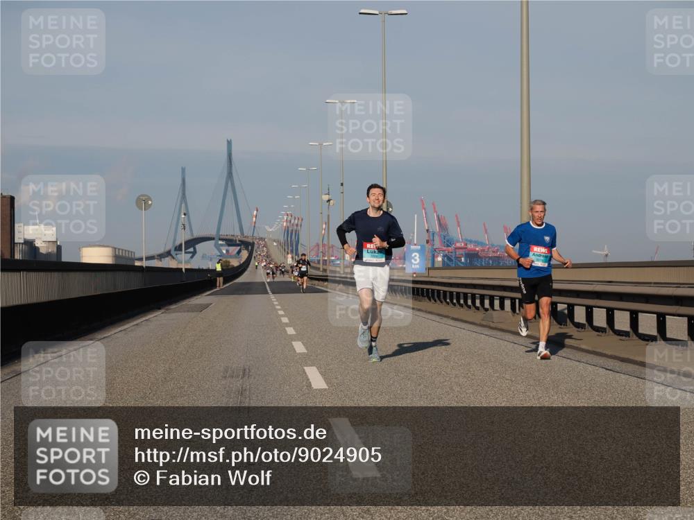 03.10.2025 - Köhlbrandbrückenlauf Fabian Wolf http://msf.ph/oto/9024905 03.10.2025 09:40:59 Position 3  meine-sportfotos.de