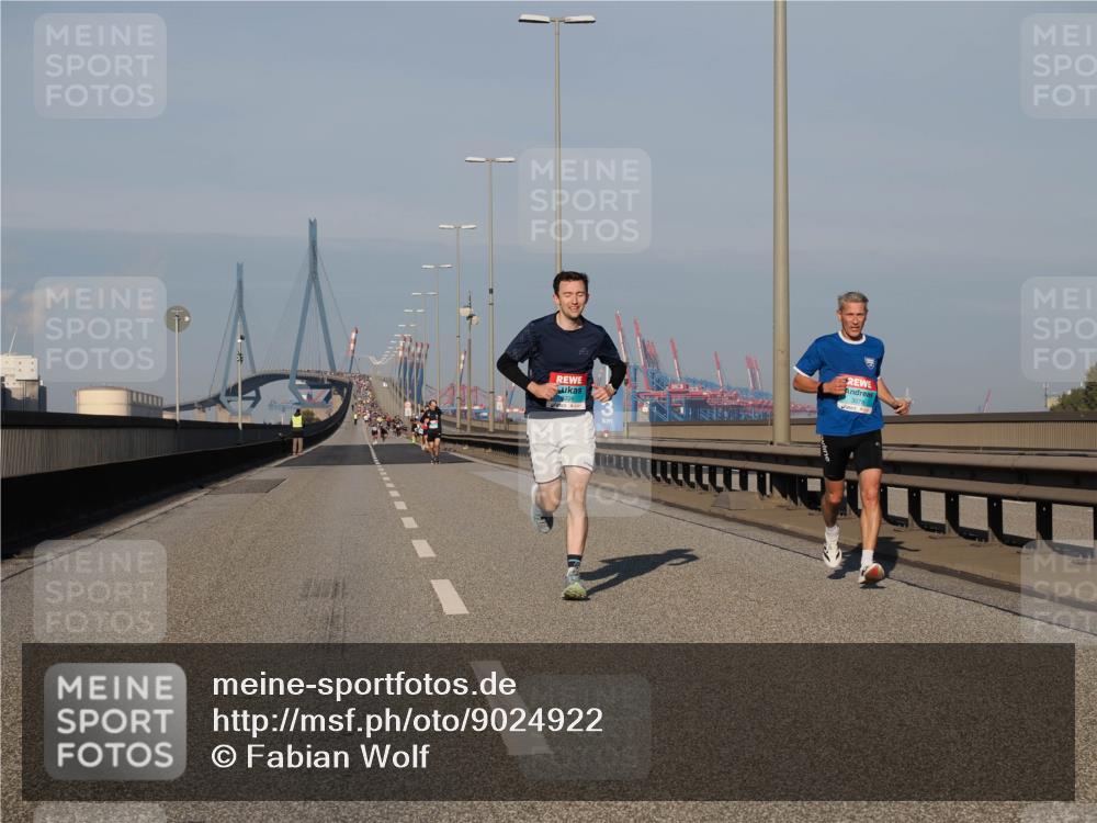 03.10.2025 - Köhlbrandbrückenlauf Fabian Wolf http://msf.ph/oto/9024922 03.10.2025 09:41:00 Position 3 3078 meine-sportfotos.de