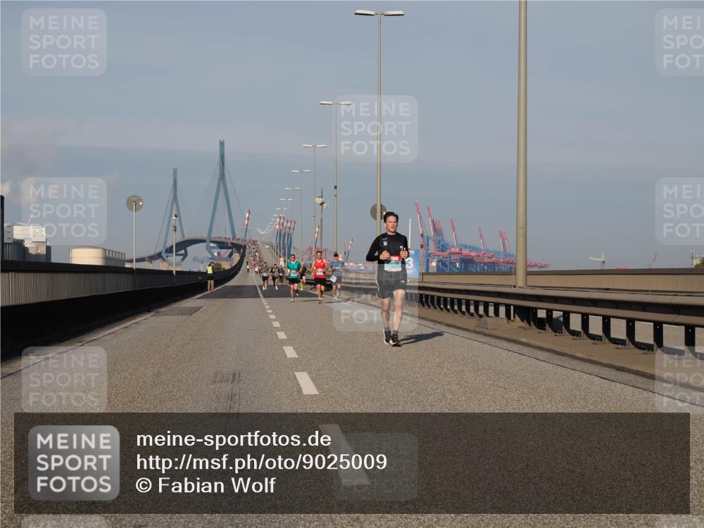 03.10.2025 - Köhlbrandbrückenlauf Fabian Wolf http://msf.ph/oto/9025009 03.10.2025 09:41:12 Position 3  meine-sportfotos.de