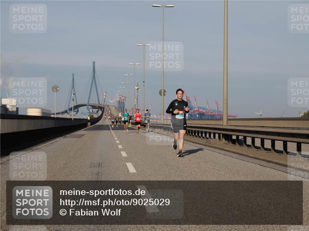 03.10.2025 - Köhlbrandbrückenlauf Fabian Wolf http://msf.ph/oto/9025029 03.10.2025 09:41:13 Position 3  meine-sportfotos.de
