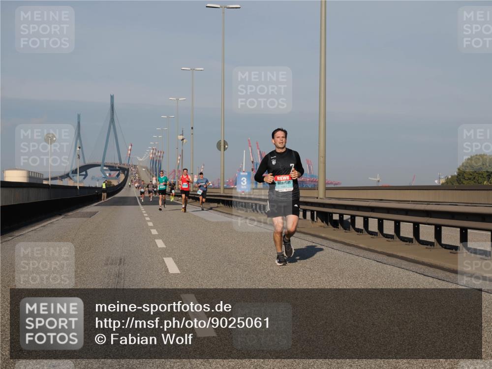 03.10.2025 - Köhlbrandbrückenlauf Fabian Wolf http://msf.ph/oto/9025061 03.10.2025 09:41:14 Position 3 1061 meine-sportfotos.de
