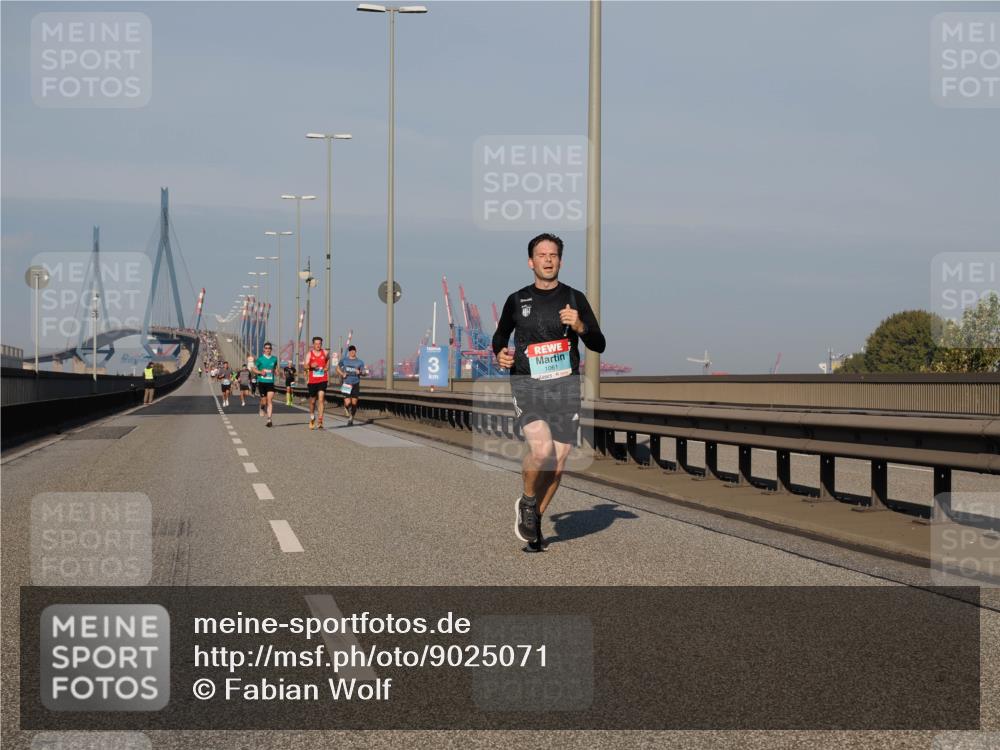 03.10.2025 - Köhlbrandbrückenlauf Fabian Wolf http://msf.ph/oto/9025071 03.10.2025 09:41:15 Position 3 3, 1061 meine-sportfotos.de