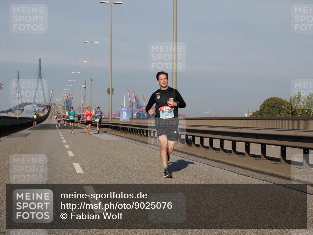 03.10.2025 - Köhlbrandbrückenlauf Fabian Wolf http://msf.ph/oto/9025076 03.10.2025 09:41:15 Position 3 1061 meine-sportfotos.de