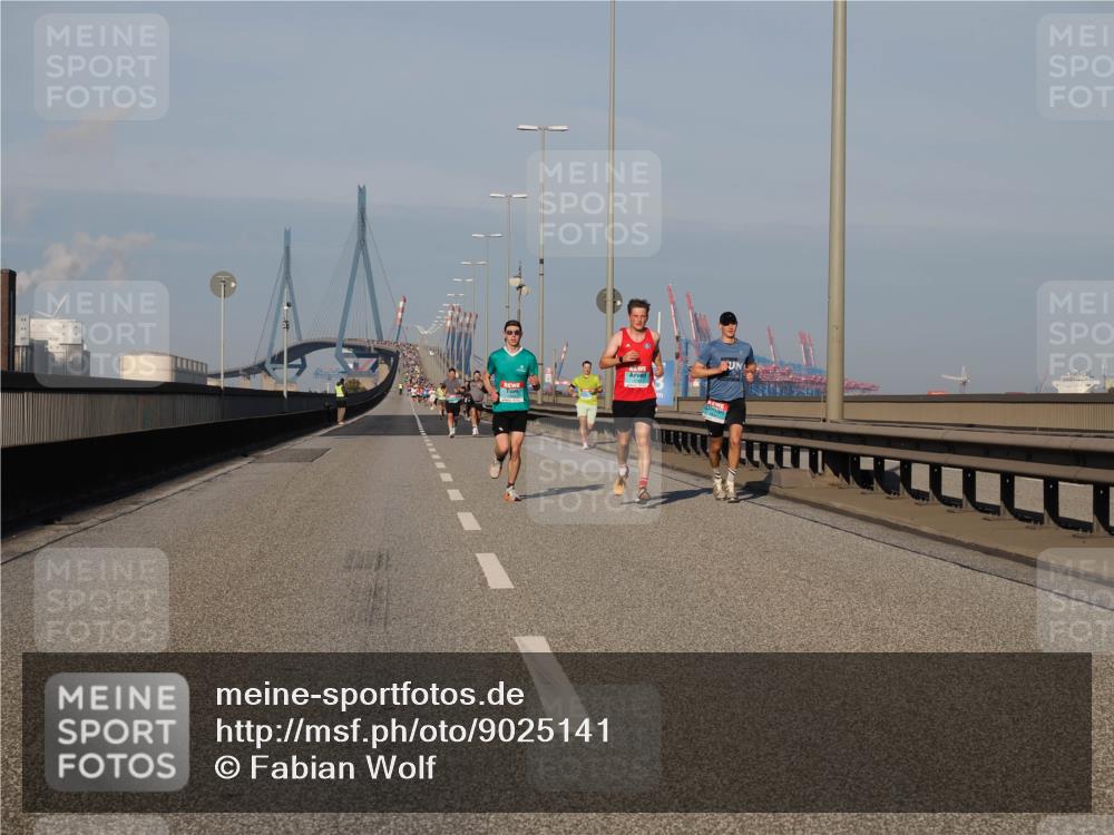 03.10.2025 - Köhlbrandbrückenlauf Fabian Wolf http://msf.ph/oto/9025141 03.10.2025 09:41:21 Position 3  meine-sportfotos.de