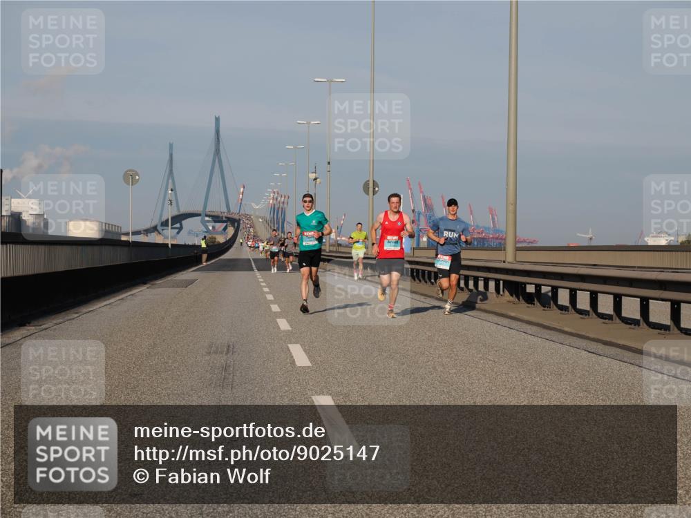 03.10.2025 - Köhlbrandbrückenlauf Fabian Wolf http://msf.ph/oto/9025147 03.10.2025 09:41:22 Position 3  meine-sportfotos.de