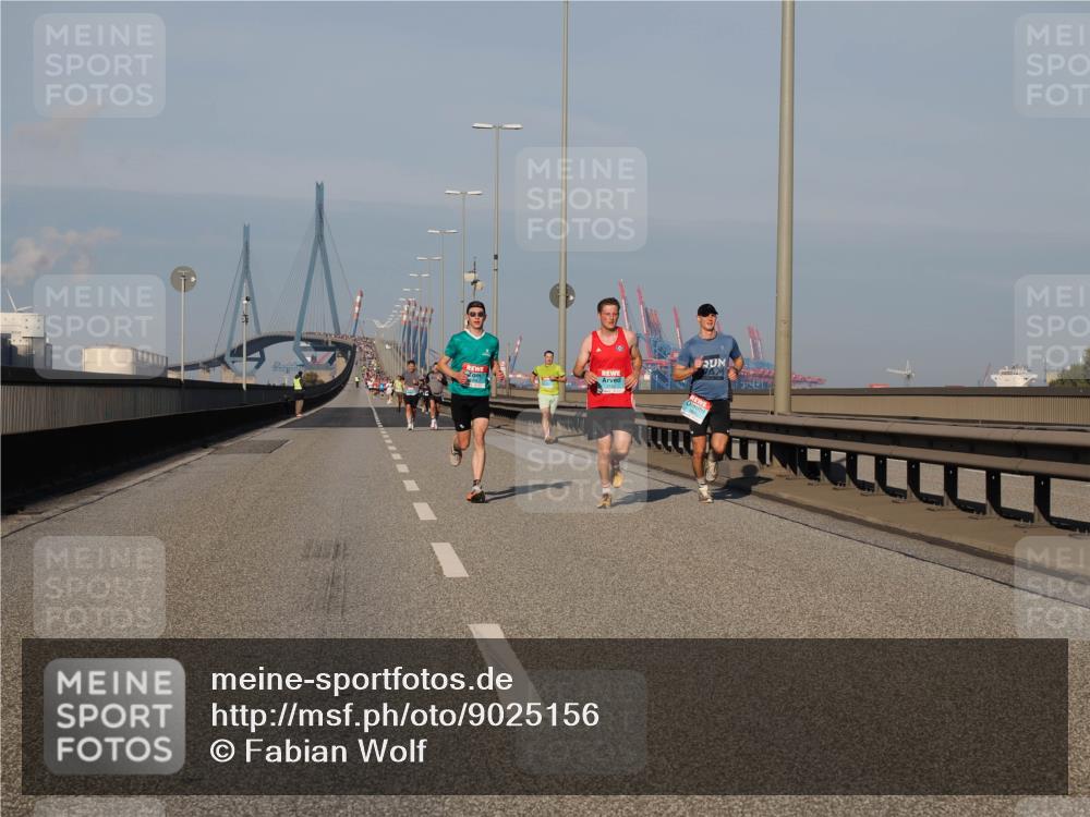 03.10.2025 - Köhlbrandbrückenlauf Fabian Wolf http://msf.ph/oto/9025156 03.10.2025 09:41:22 Position 3  meine-sportfotos.de