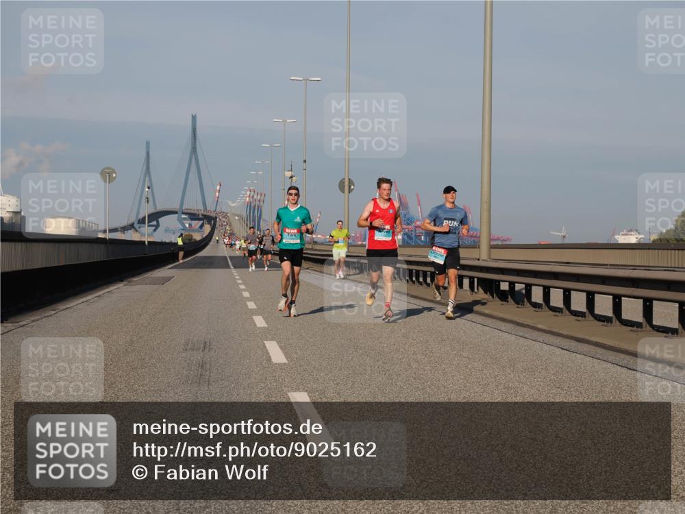 03.10.2025 - Köhlbrandbrückenlauf Fabian Wolf http://msf.ph/oto/9025162 03.10.2025 09:41:22 Position 3  meine-sportfotos.de